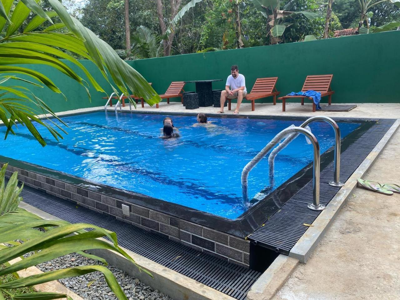 Habarana New Star Homestay Bagian luar foto
