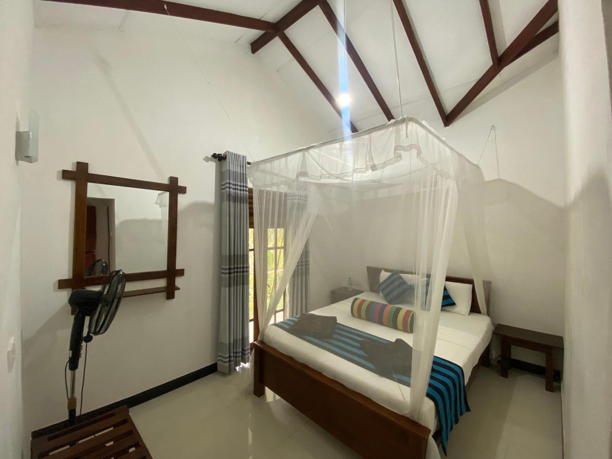 Habarana New Star Homestay Bagian luar foto