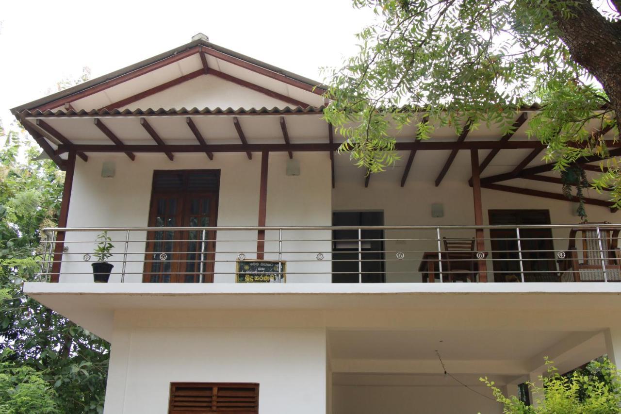 Habarana New Star Homestay Bagian luar foto